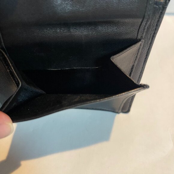 Chanel Vintage Patent Leather Compact Bifold Wallet - Black - Preowned - Picture 4 of 15